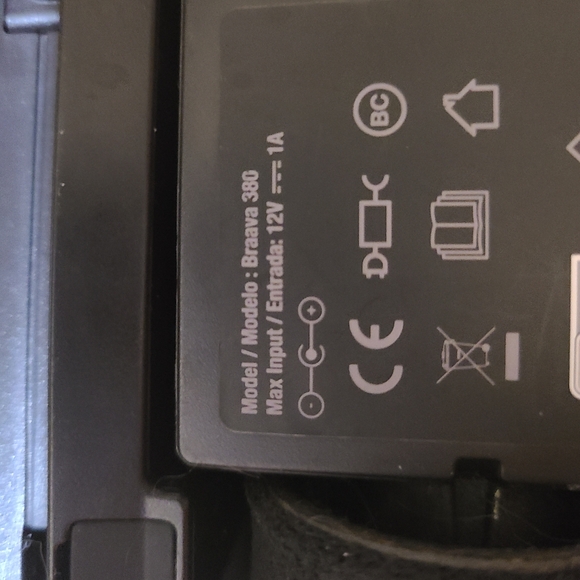 iRobot® Braava® 380 Robot Mop - Picture 5 of 6